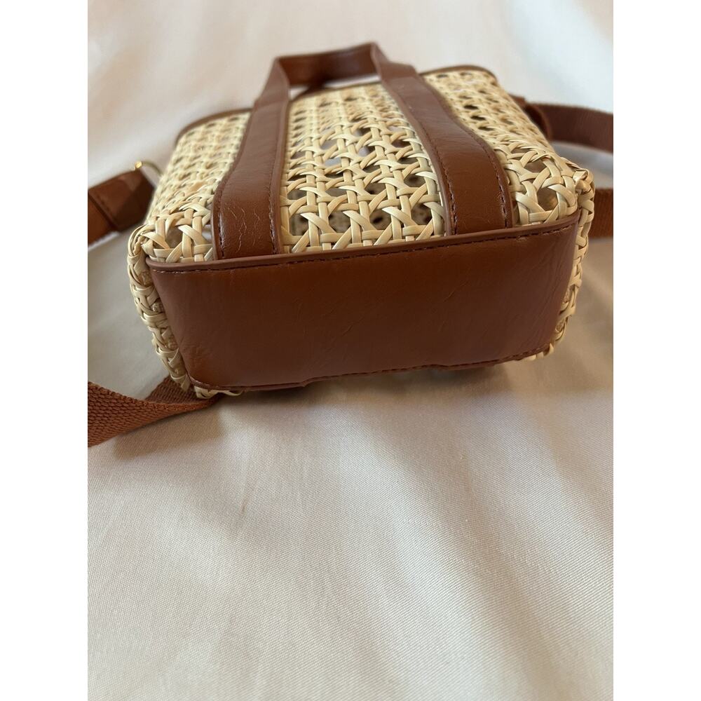Universal Thread Caning Basket Weave Crossbody Purse With Brown Trim Small 7” - Picture 7 of 7